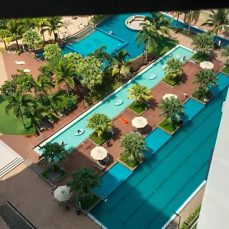 Timur Bay Sea View & Pool View 2Br Family Suite Kampung Saberang Balok Exterior photo