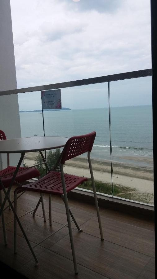 Timur Bay Sea View & Pool View 2br Family Kampung Saberang Balok