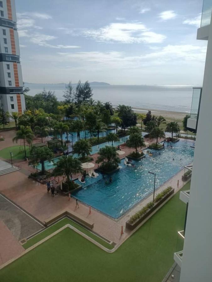Apartment Timur Bay Sea View & Pool View 2br Family *