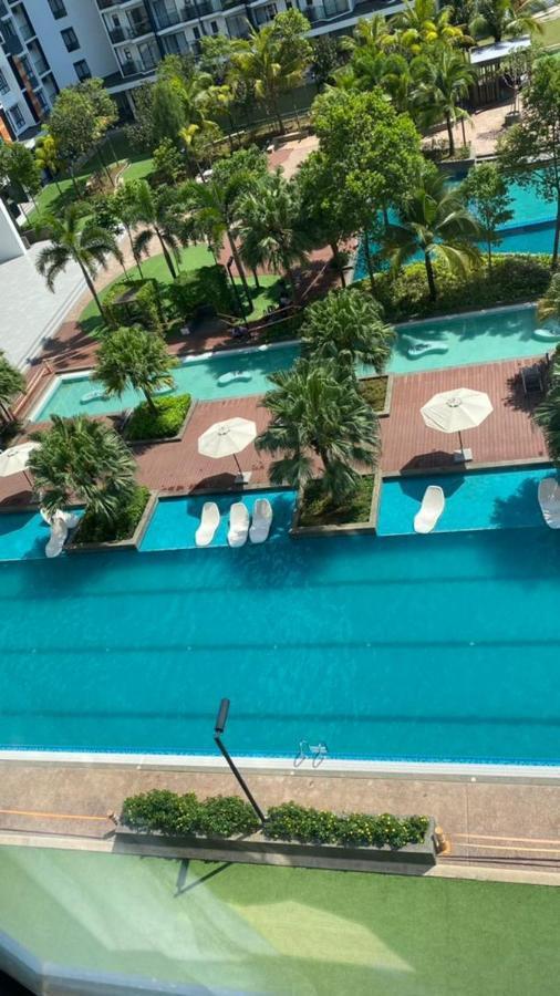 Timur Bay Sea View & Pool View 2br Family Apartment *