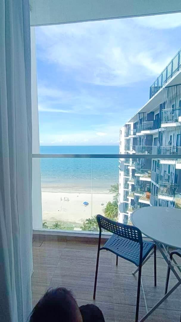 Timur Bay Sea View & Pool View 2br Family *