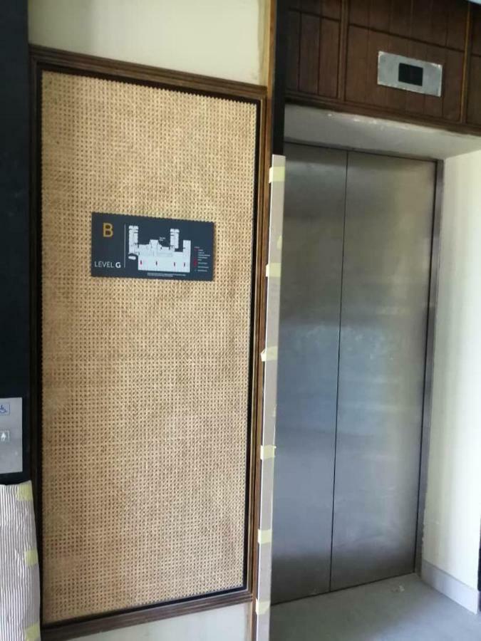 Apartment Timur Bay Sea View & Pool View 2br Family